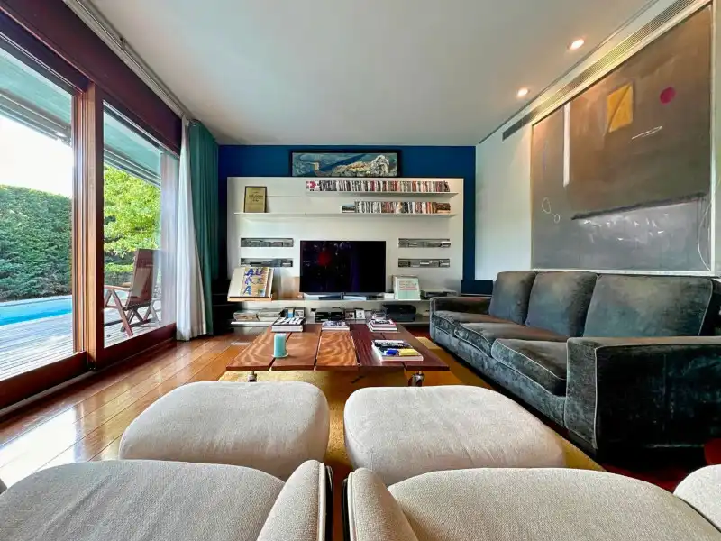 Living room of Houses for sale in Figueres  with Air Conditioner, Heating and Terrace