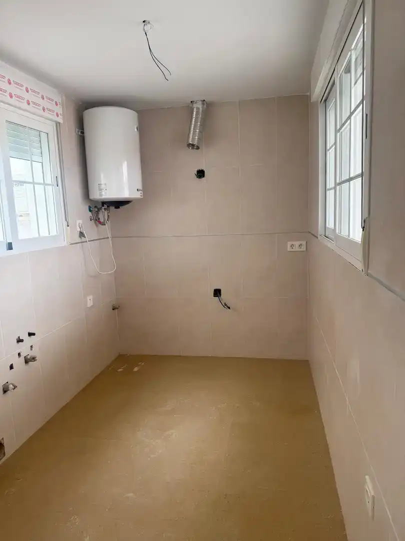 Bany de Pis en venda en Polopos amb Aire condicionat i Balcó