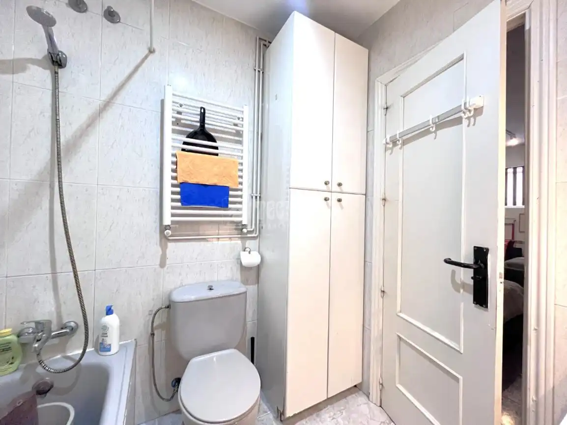 Habitación de Piso en venta en Madrid