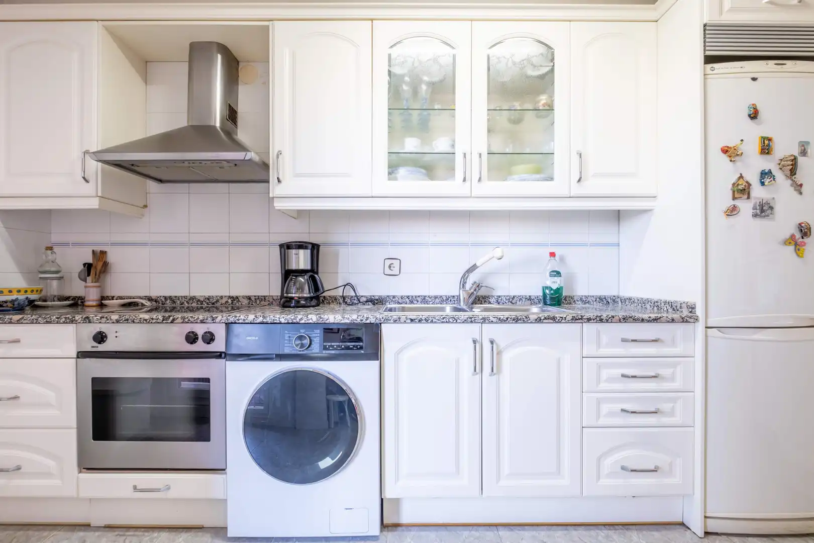 Kitchen of Flat for sale in Zaragoza  with Heating, Terrace and Storage room