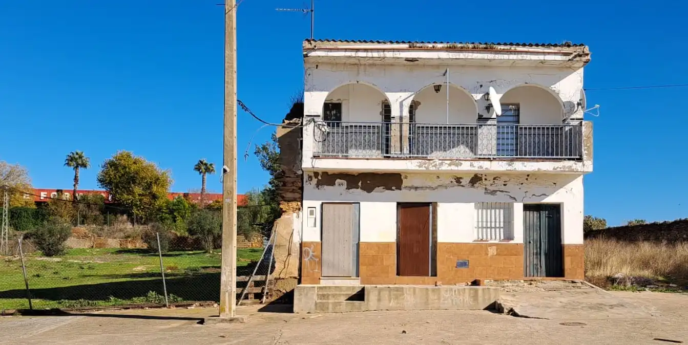 Vista exterior de Casa o xalet en venda en Aznalcóllar