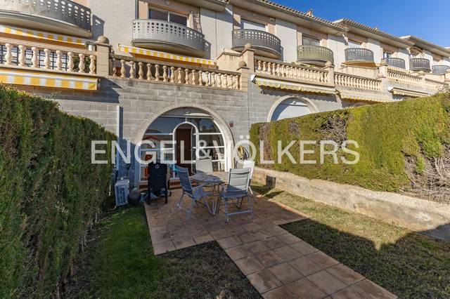 Casa-chalet en Venta en Centre