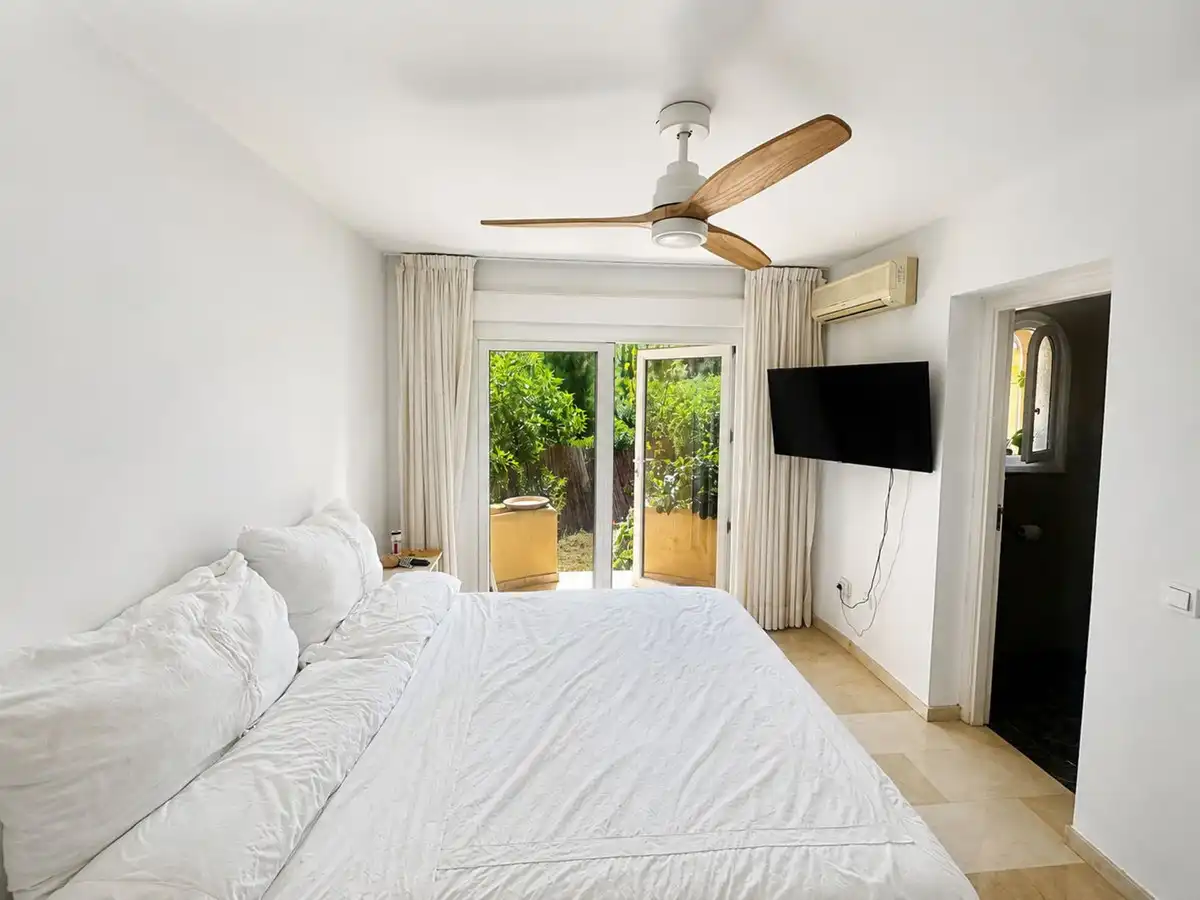 Adosado con jardín en venta en Calahonda, imagen 16