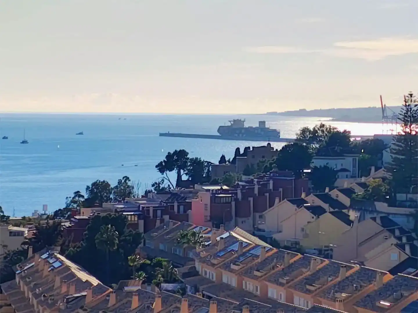 Außenansicht von Wohnung zum Verkauf in Málaga Capital mit Klimaanlage, Schwimmbad und Balkon