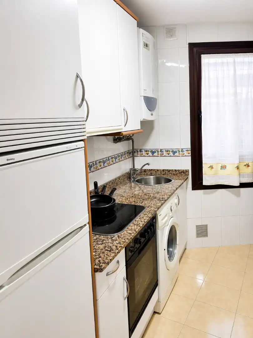 Cocina de Piso de alquiler en Santander con Calefacción, Amueblado y Horno