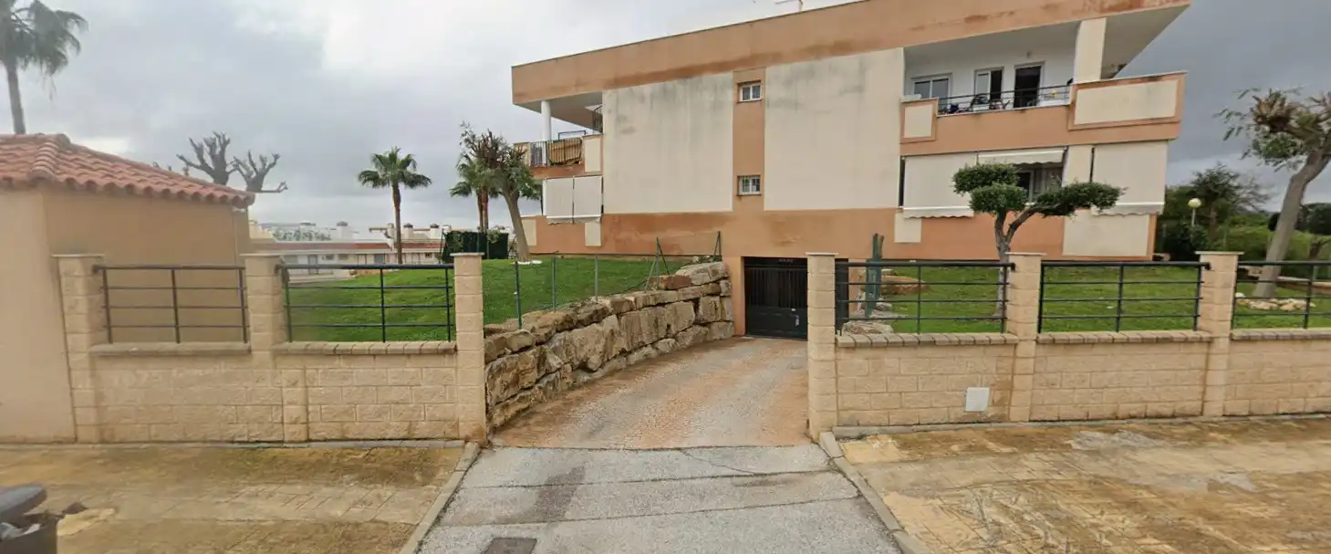 Parcheggio con ascensore in vendita a Doña Julia Golf