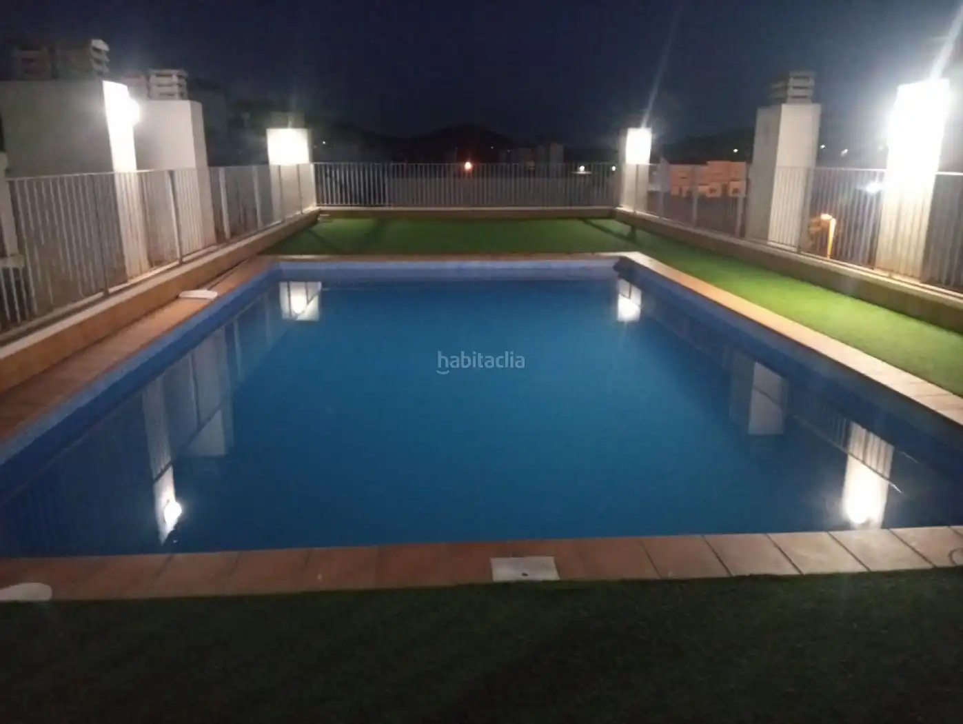 Piso con piscina en venta en Calle Venezuela 90, imagen 3