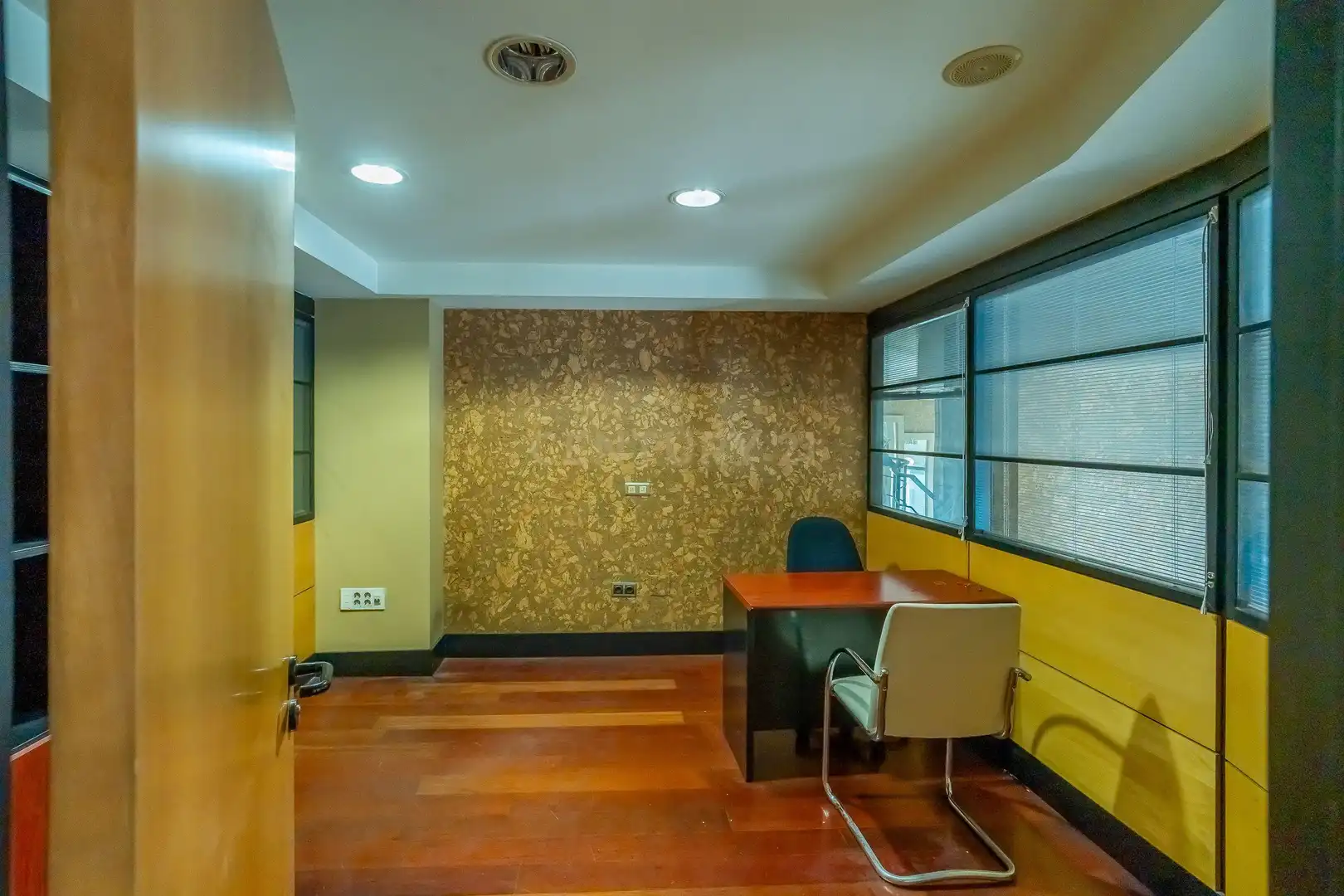 Local en venta en Marbella con Aire acondicionado