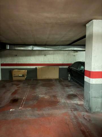 Garaje en Alquiler en Barón de Warsage en Consolación