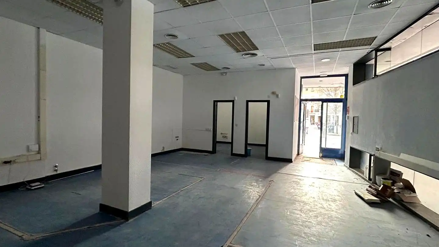 Business premises to rent in Iglesia 6, imagen 3