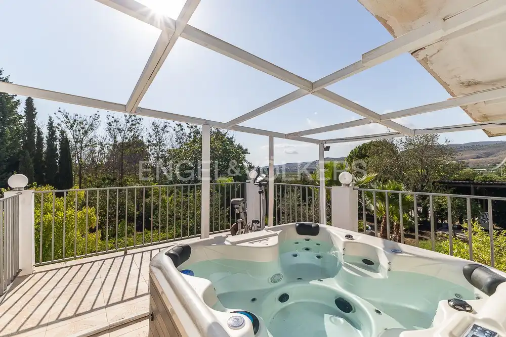 Terraza de Casa o chalet de alquiler en Turís con Aire acondicionado, Calefacción y Jardín privado