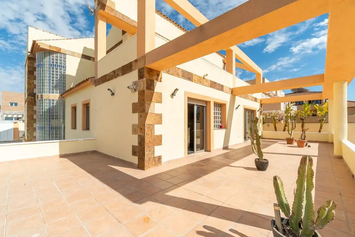 Villa mit Terrasse zum Verkauf in Calle Meridiano, imagen 12