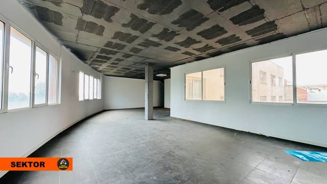 Nave industrial en Venta en Plaça del Pi Tallat en Santa Coloma de Cervelló