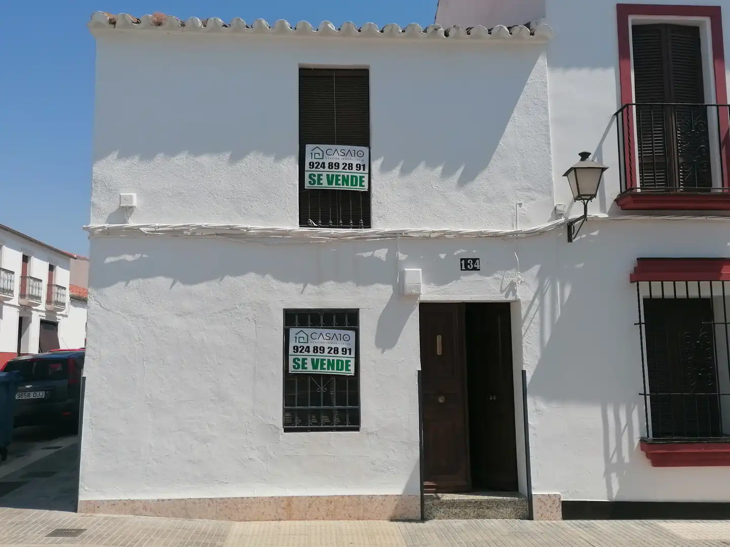 Vista exterior de Casa o xalet en venda en Azuaga amb Terrassa i Balcó