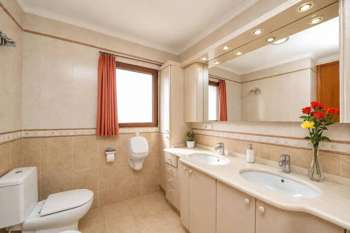 Baño de Dúplex en venta en Pedreguer con Aire acondicionado, Calefacción y Jardín privado