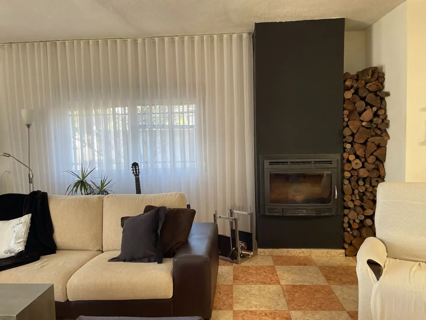 Sala de estar de Casa o chalet en venta en Colmenar de Oreja con Aire acondicionado, Calefacción y Jardín privado