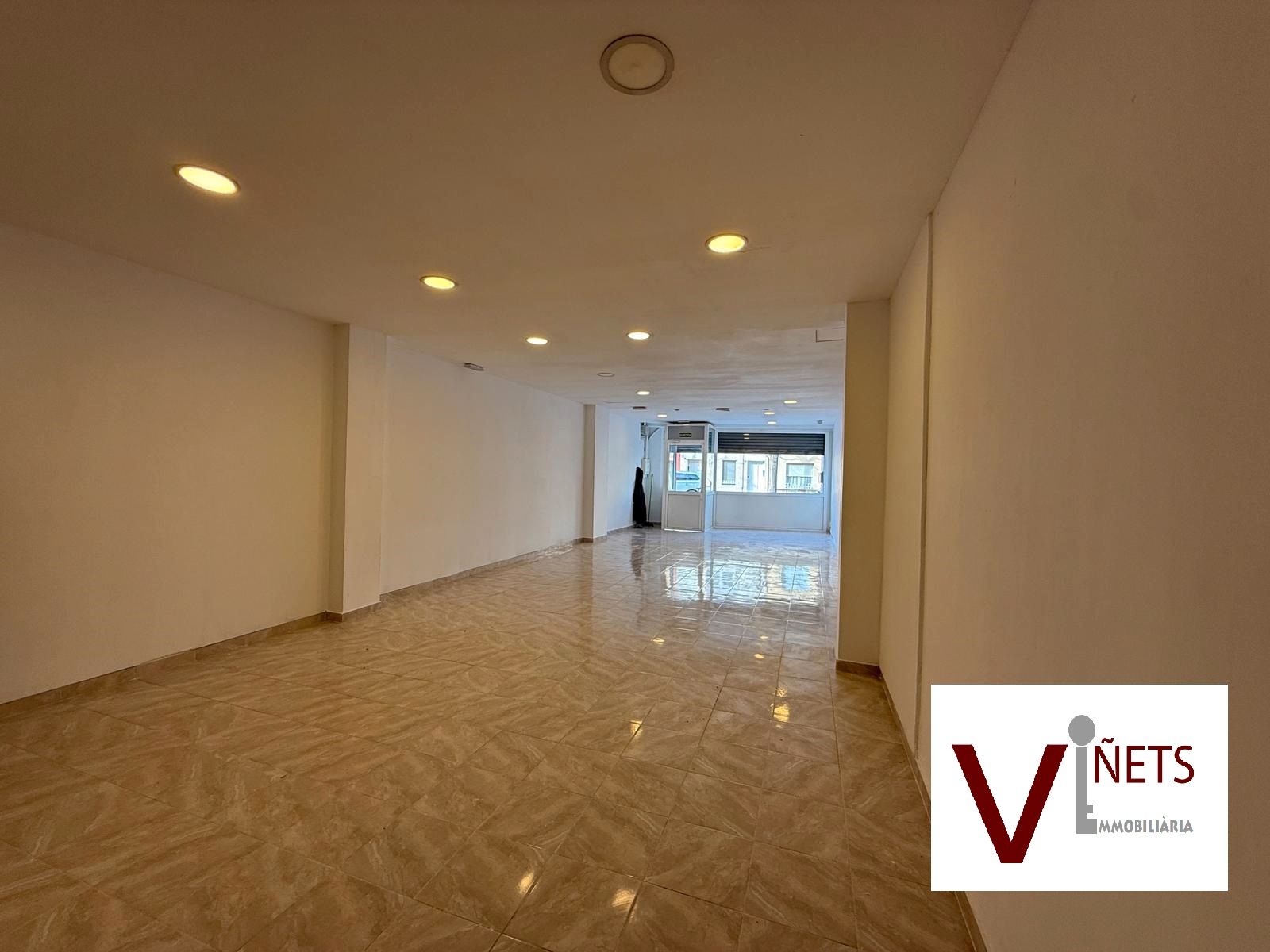 Premises for rent in Carrer Calàbria, Nord-Oest - Can Noguera