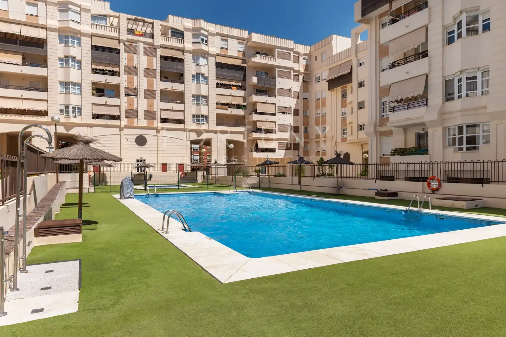 Piscina de Àtic en venda en Málaga amb Aire condicionat, Terrassa i Traster