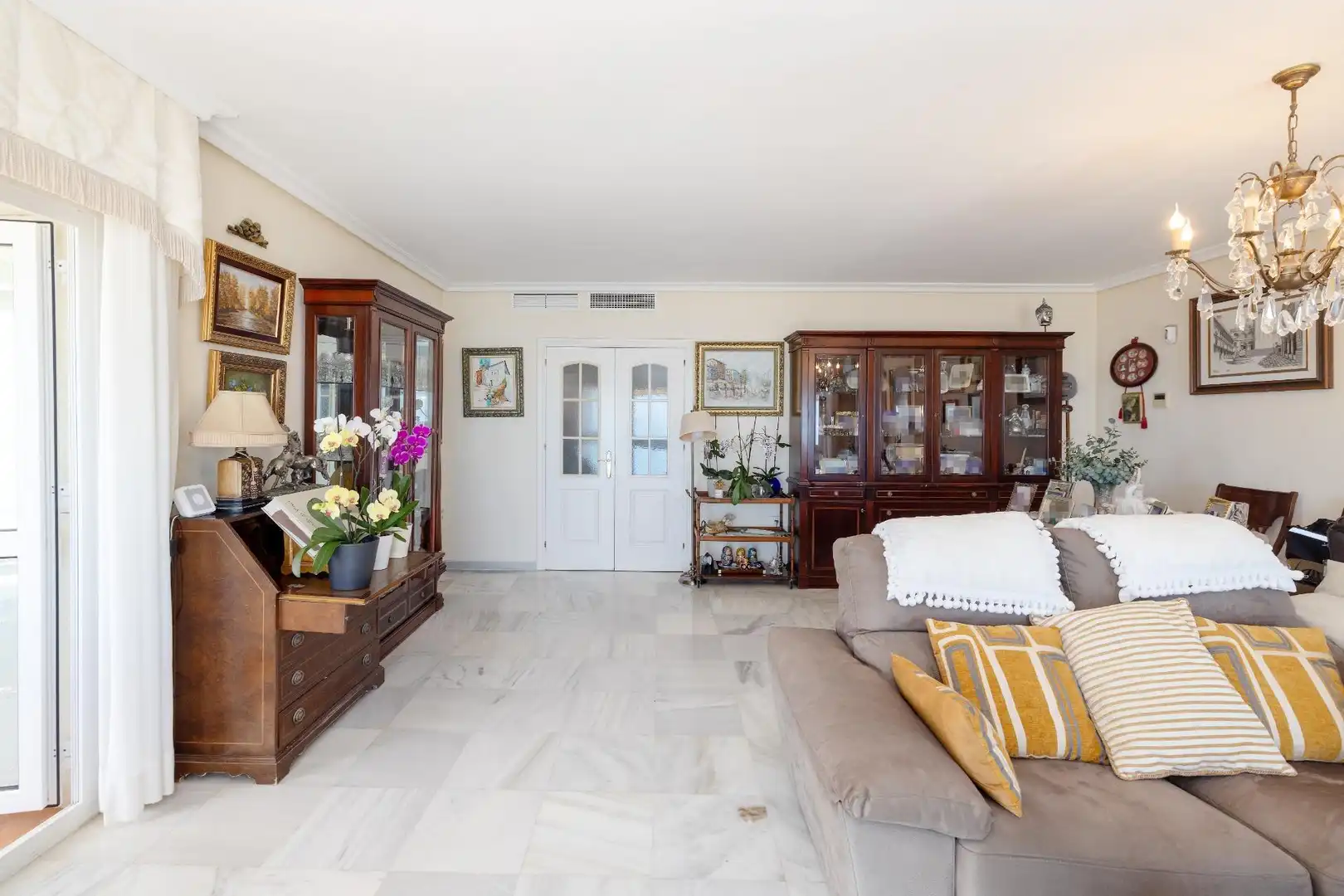 Sala d'estar de Pis en venda en Málaga amb Aire condicionat, Calefacció i Jardí privat