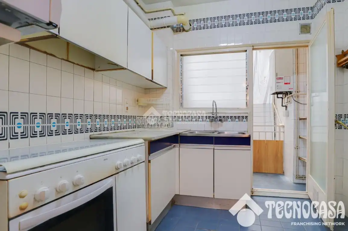 Piso en venta en Carrer del Consell de Cent, Hostafrancs