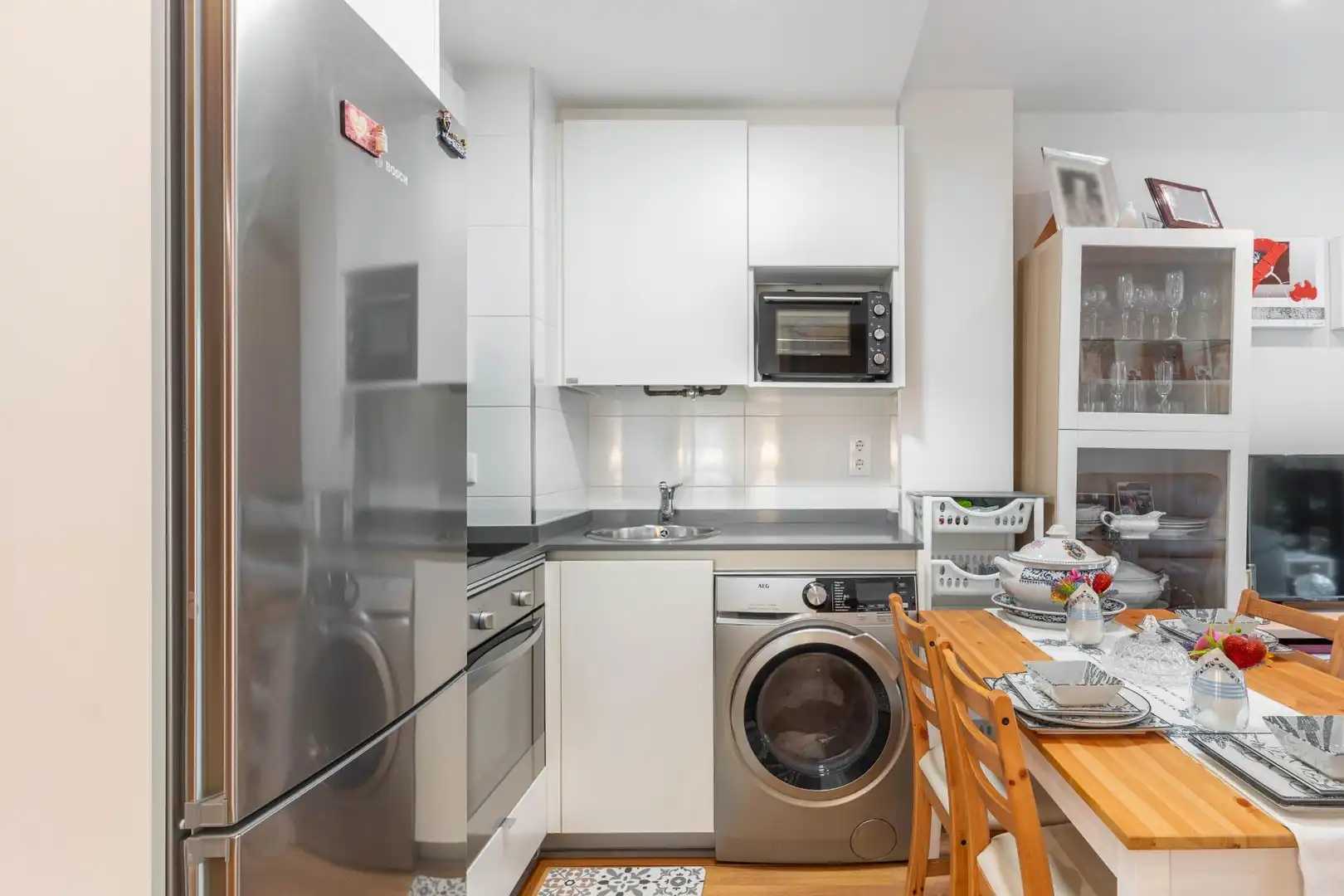 Cuina de Apartament en venda en Gijón  amb Calefacció, Traster i Moblat