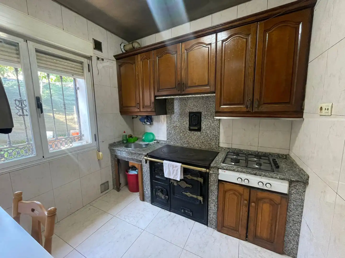 Cocina de Casa adosada en venta en Avilés con Calefacción