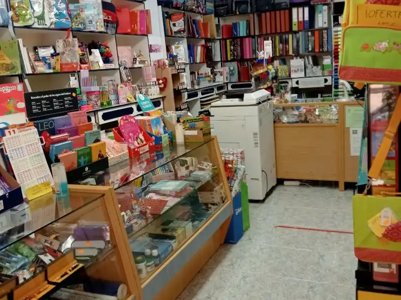 Local comercial en venda a Juan de Dios Fernandez Molina 6, imagen 2