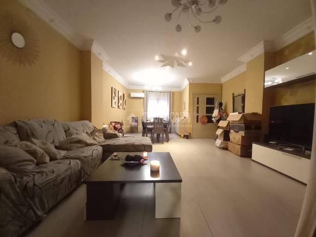 Casa adosada en Venta en Palmete