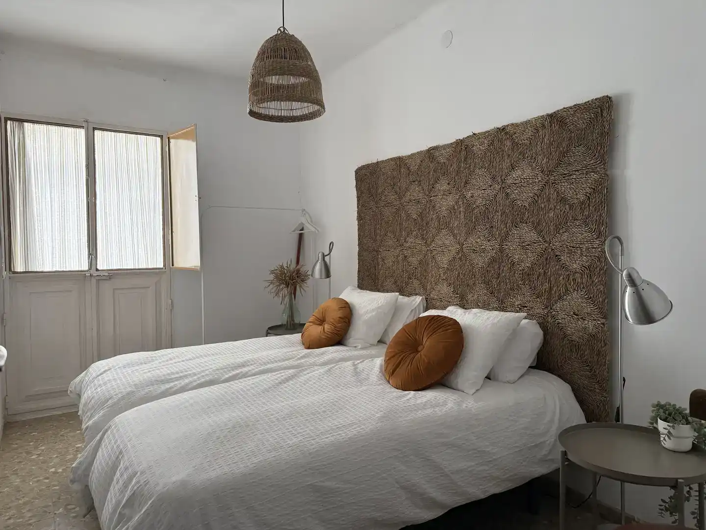 Schlafzimmer von Einfamilien-Reihenhaus zum Verkauf in Olvera mit Klimaanlage und Balkon