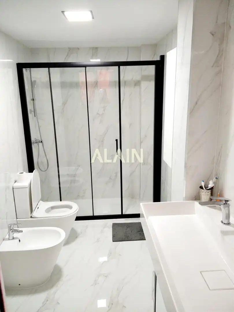 Baño de Piso en venta en Valencia con Aire acondicionado, Calefacción y Terraza