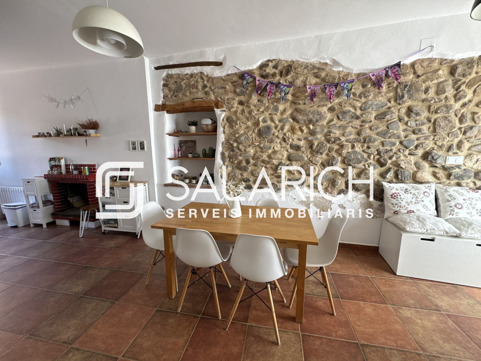 Menjador de Casa o xalet en venda en Olesa de Montserrat amb Aire condicionat, Calefacció i Terrassa