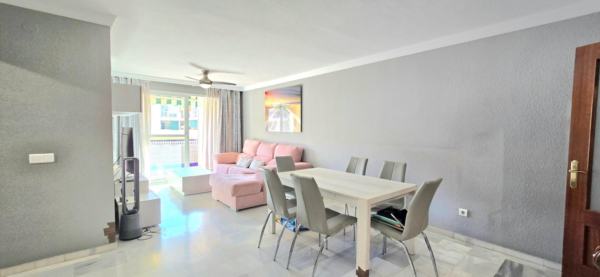 Living room of Flat for sale in Marbella  with Terrace