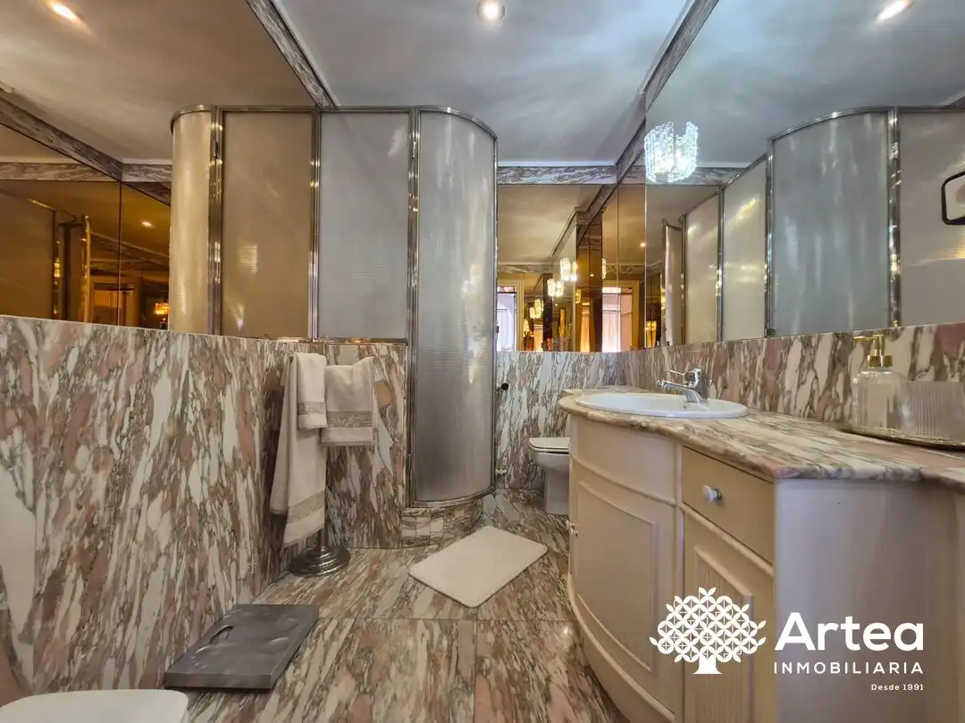 Baño de Piso de alquiler en Bilbao  con Calefacción, Jardín privado y Horno