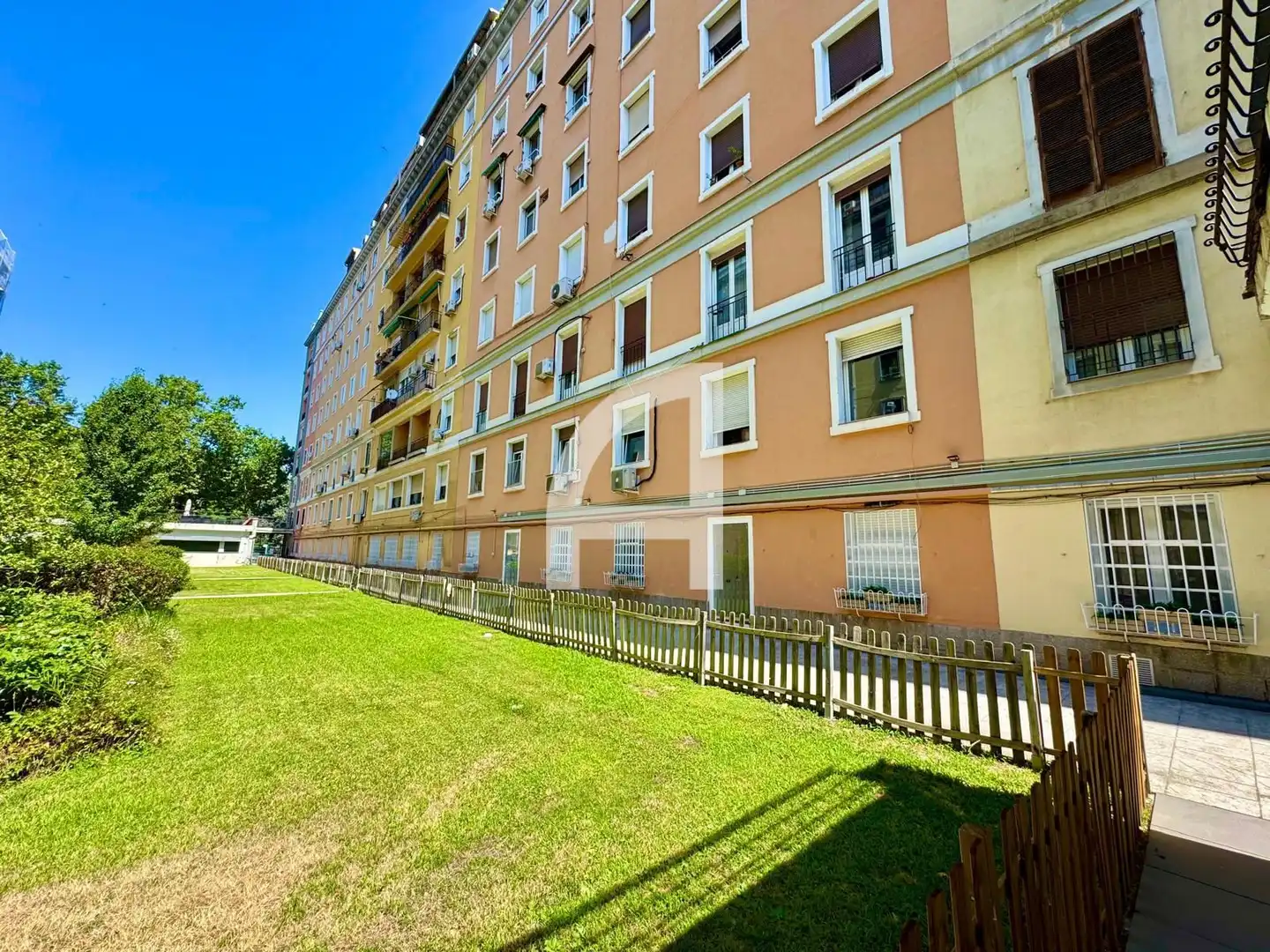 Exterior view of Flat for share in Madrid  with Air Conditioner, Heating and Furnished
