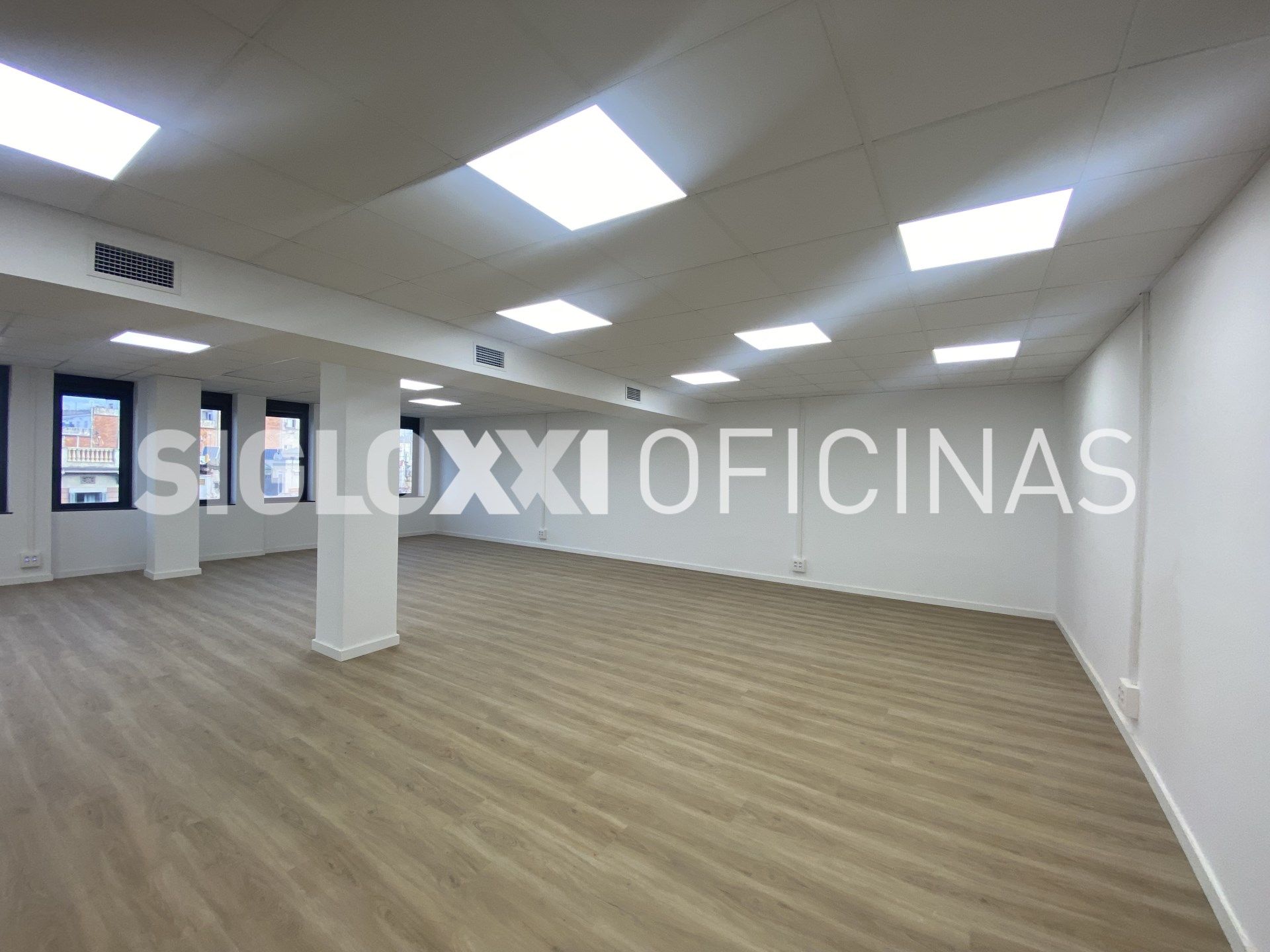 Oficina de lloguer en  Barcelona Capital amb Aire condicionat i Calefacció