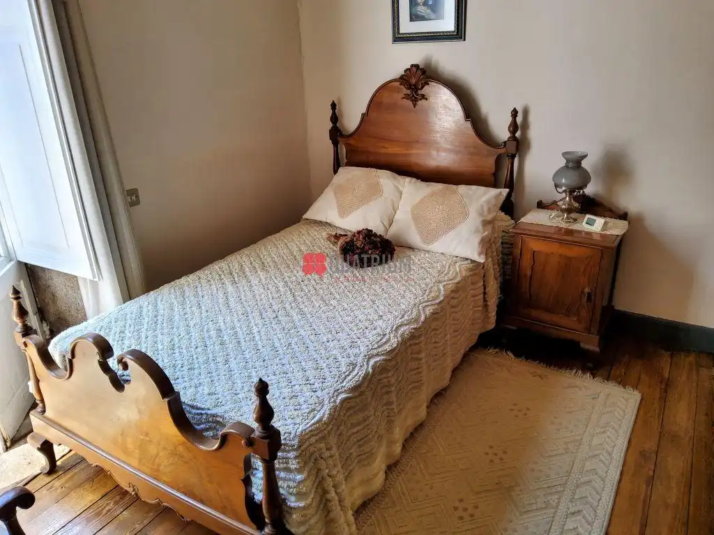 Dormitori de Casa o xalet en venda en Negreira amb Calefacció, Terrassa i Traster