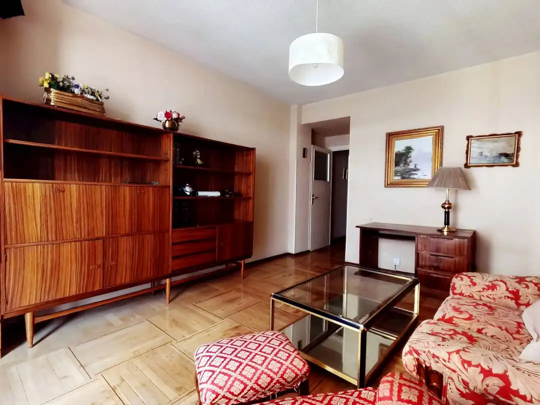 Piso con ascensor en venta en Calle de Juan Montalvo, imagen 2