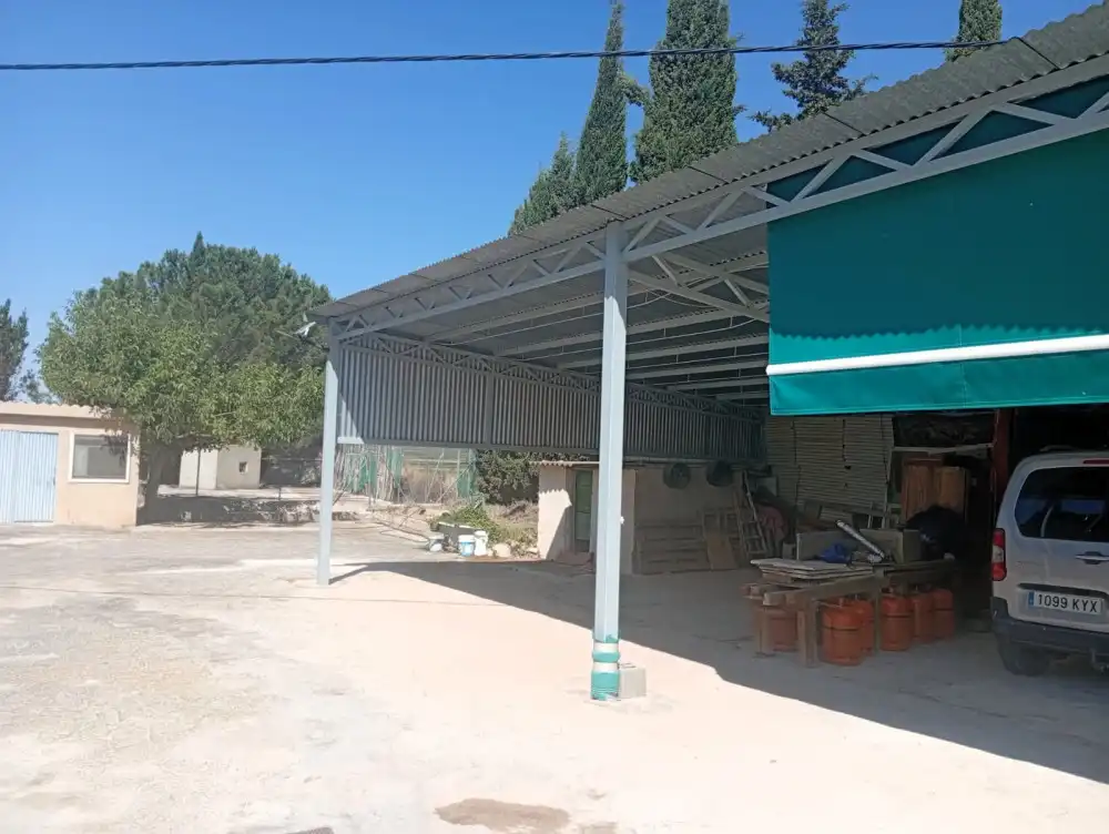 Vista exterior de Pis en venda en Monóvar  / Monòver amb Aire condicionat