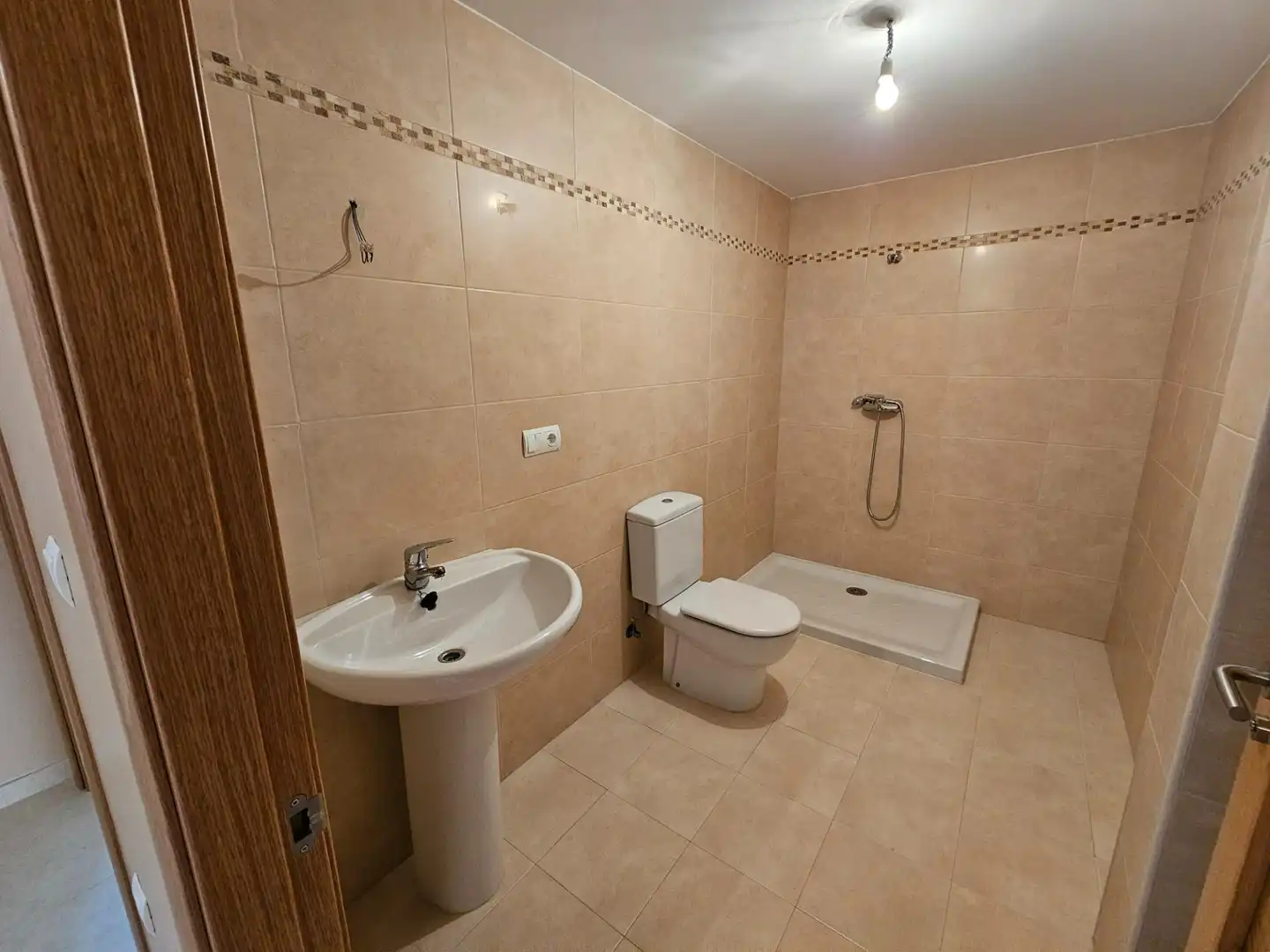 Bathroom of Apartments for sale in Ponferrada  with Heating, Terrace and Storage room