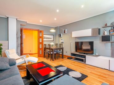Piso con ascensor en venta en ISLA DE LA ERBOSA 8