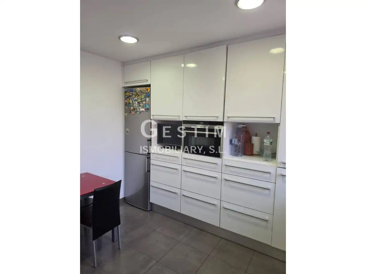 Cocina de Piso en venta en Vic con Calefacción, Trastero y Balcón