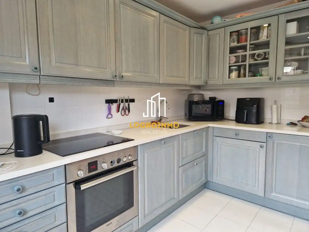 House with pool for sale in Avda. Madrid, imagen 21
