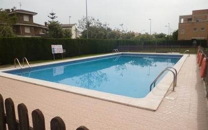 Swimming pool of Single-family semi-detached for sale in Cambrils  with Air Conditioner, Heating and Private garden