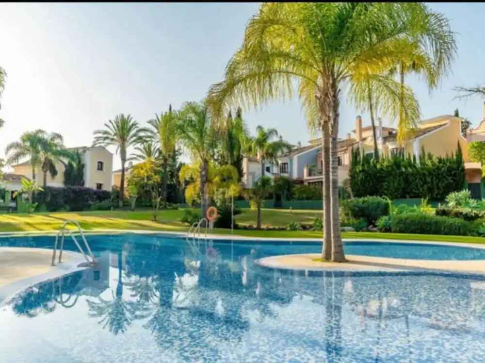 Reihenhaus mit Terrasse zur Miete in San Pedro de Alcántara, imagen 2