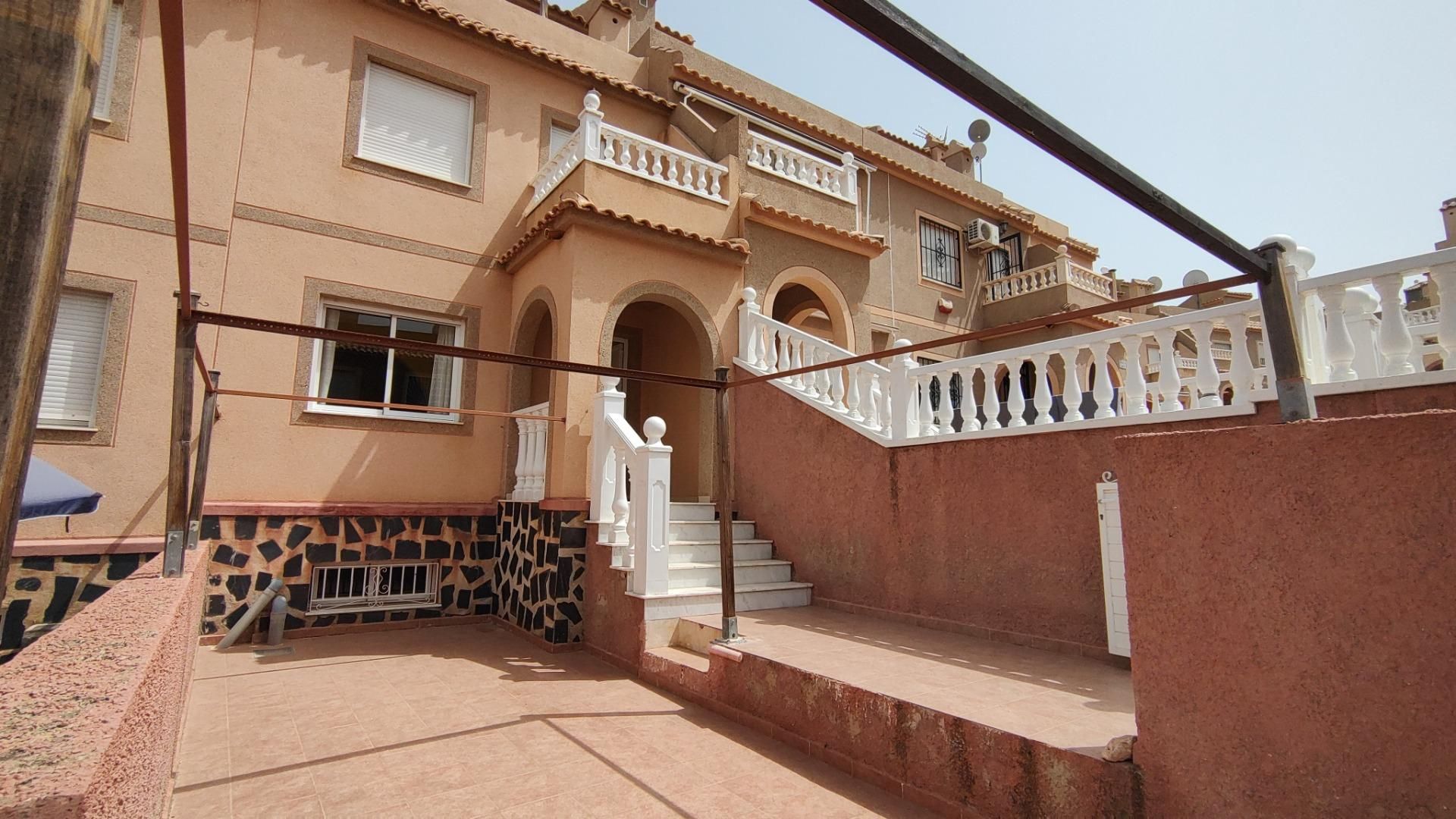 Vista exterior de Dúplex en venda en Santa Pola amb Terrassa, Balcó i Alarma