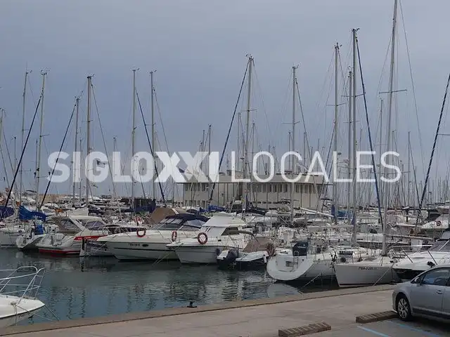 Parking de Local de alquiler en Castelldefels con Aire acondicionado