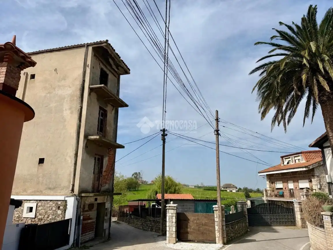 Edificio en venta en Santander