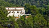 Vista exterior de Finca rústica en venda en Molins de Rei amb Calefacció i Piscina