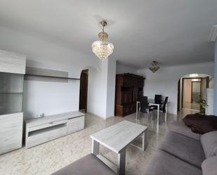 Living room of Flat to rent in Vilagarcía de Arousa  with Parquet flooring, Furnished and Oven