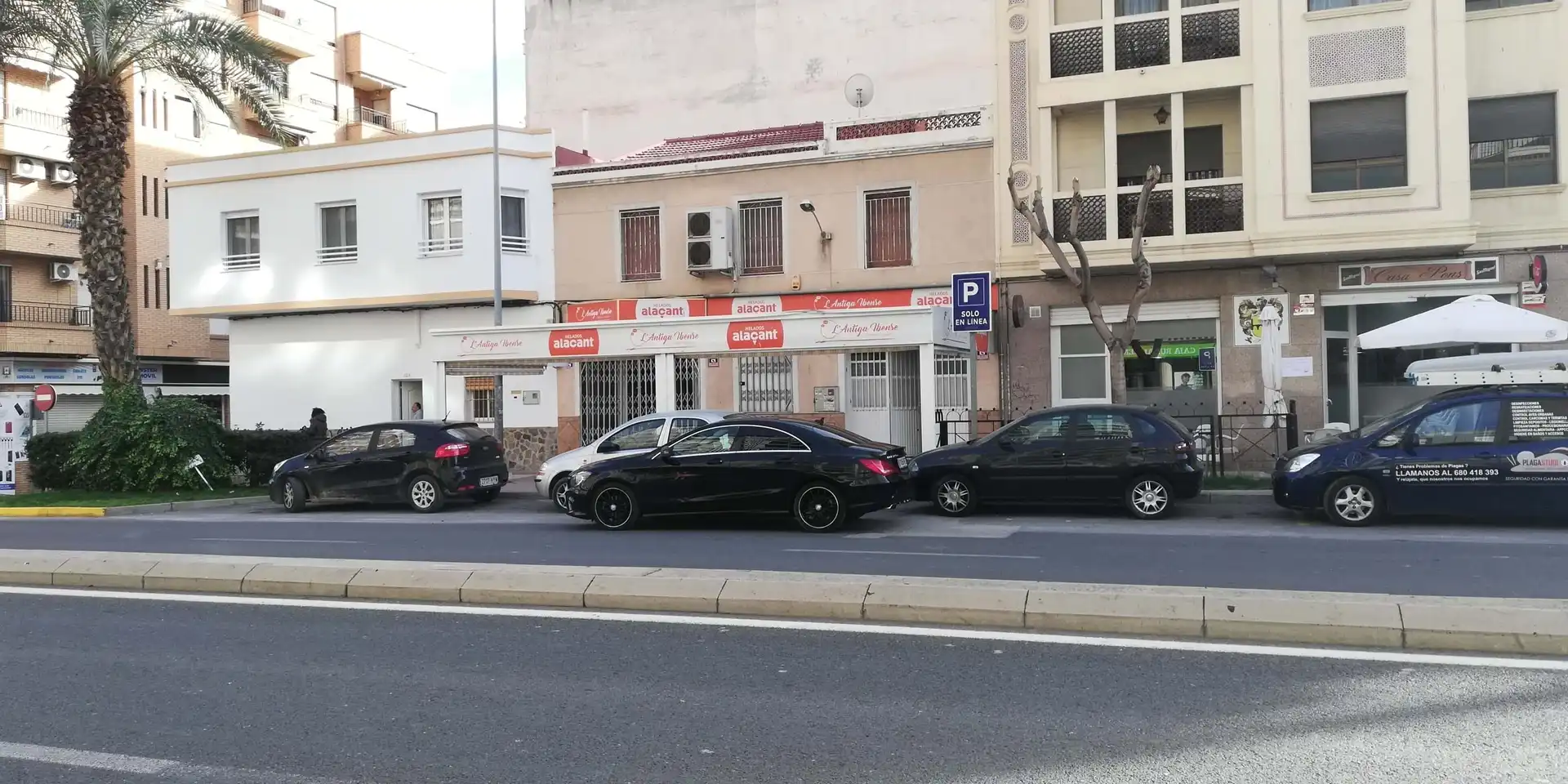 Aparcament de Edifici en venda en Crevillent